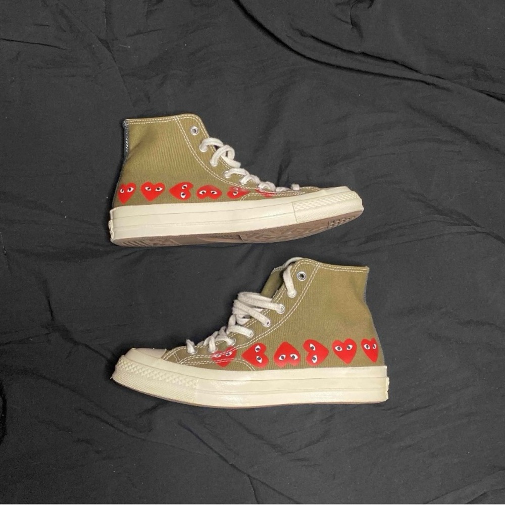 Comme Des Garçons Play X Chuck 70 Hi Top 'Multi Heart' size 8
